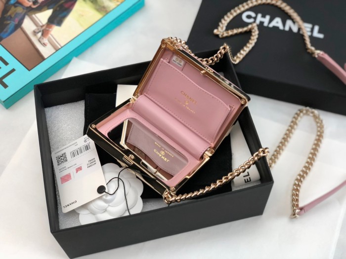 Handbag Chanel size 11*7.5*2.4 cm