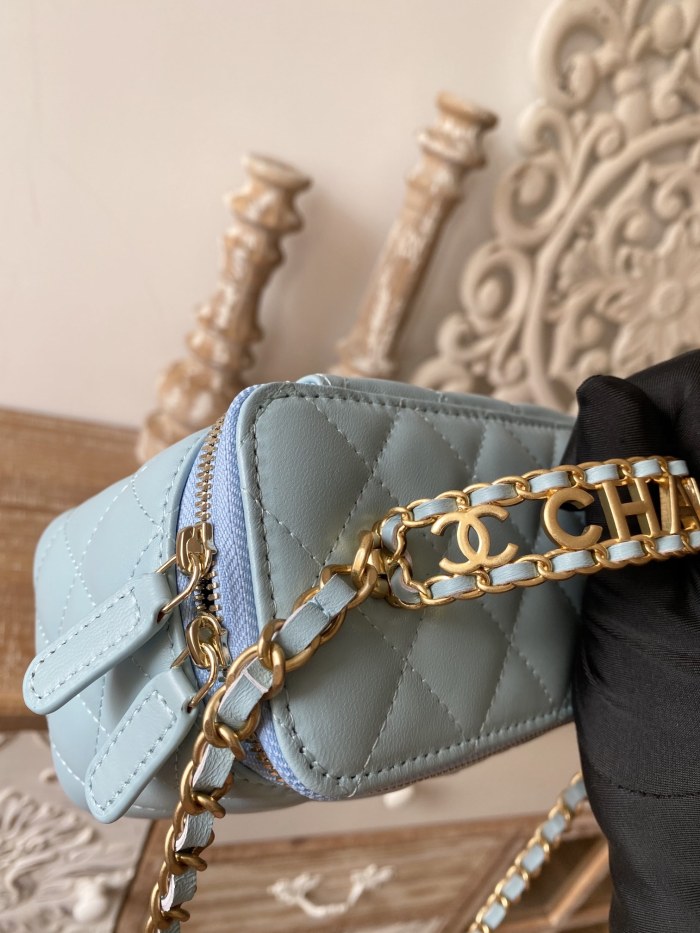 Handbag Chanel 81195 size 16 9.5 8 cm