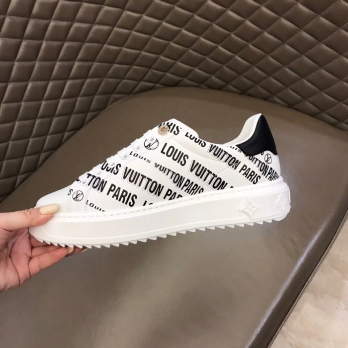 Louis Vuitton Low Top sneaker 80