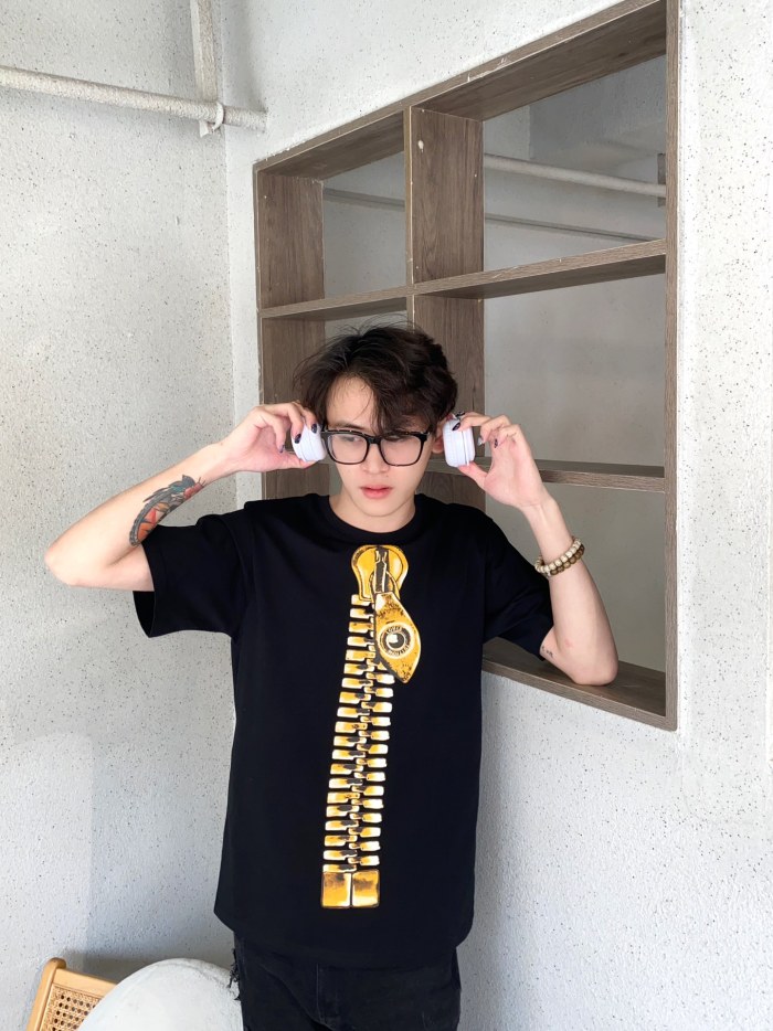 Clothes Louis Vuitton 303