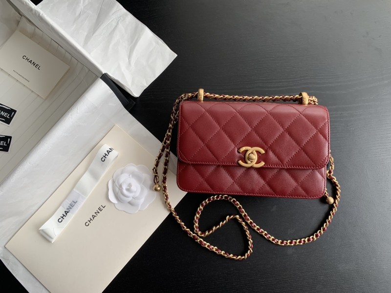 Handbag Chanel size 22 cm