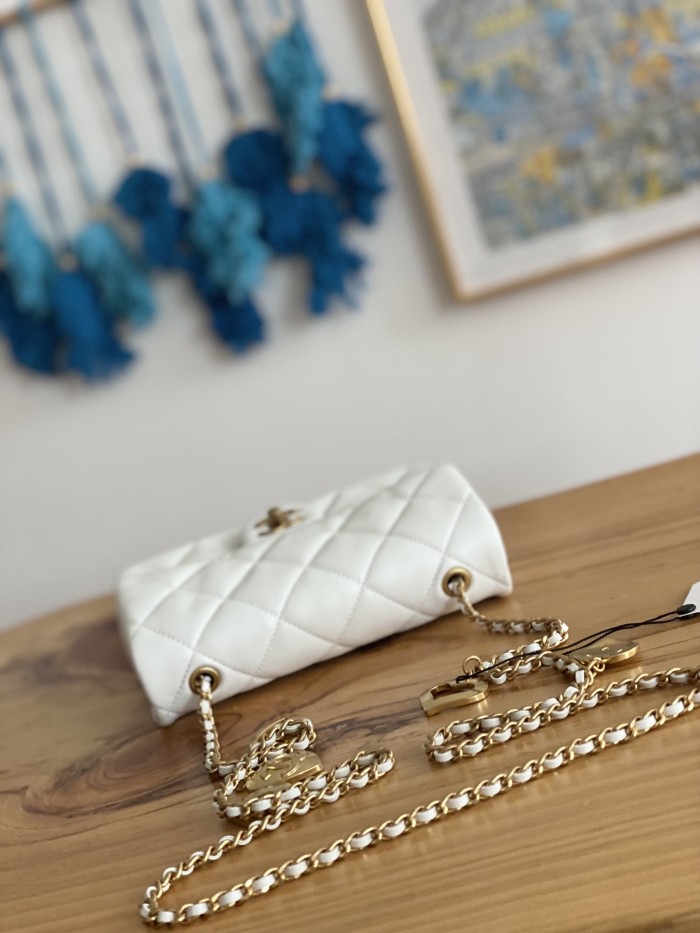 Handbag Chanel 3457 size 14*20*8 cm