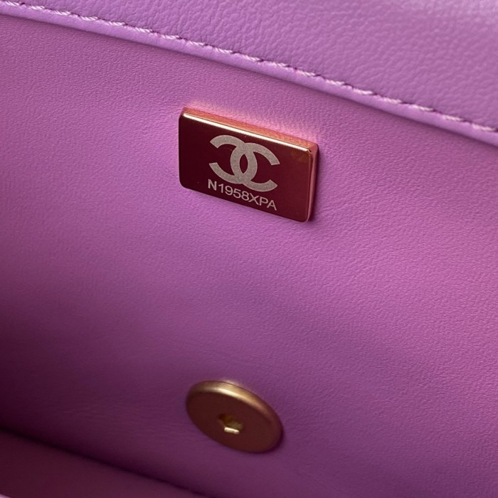 Handbag Chanel AS1792 size 19 cm