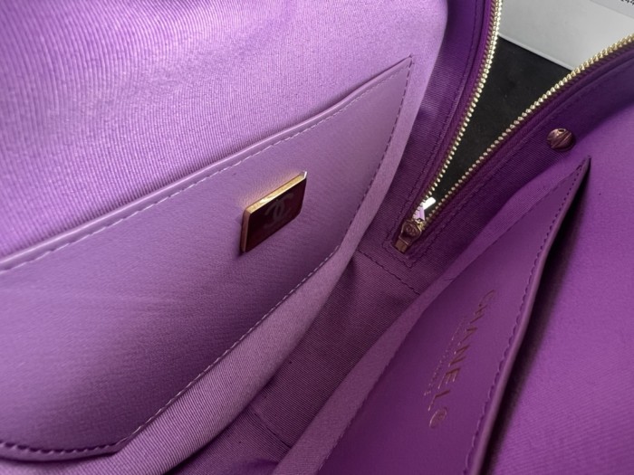 Handbag Chanel size 18cmx17cmx5 cm