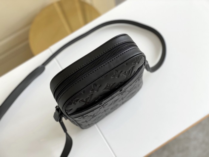 Handbag Louis Vuitton M44972 size 16.0 x 21.0 x 4.5 cm