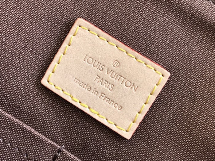 Handbag Louis Vuitton M42267 size 42/27/17 cm