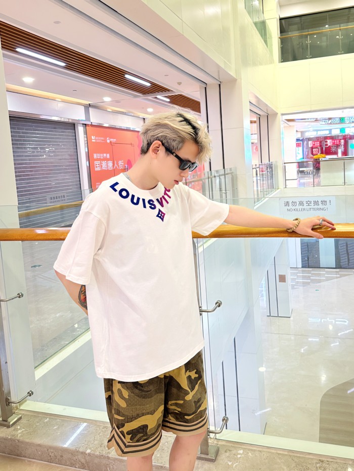 Clothes Louis Vuitton 437