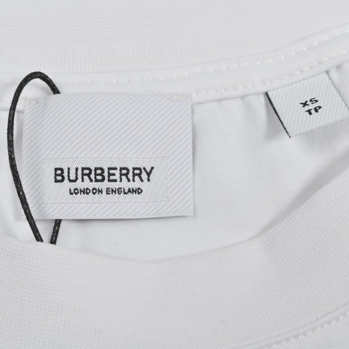 Clothes Burberry 32
