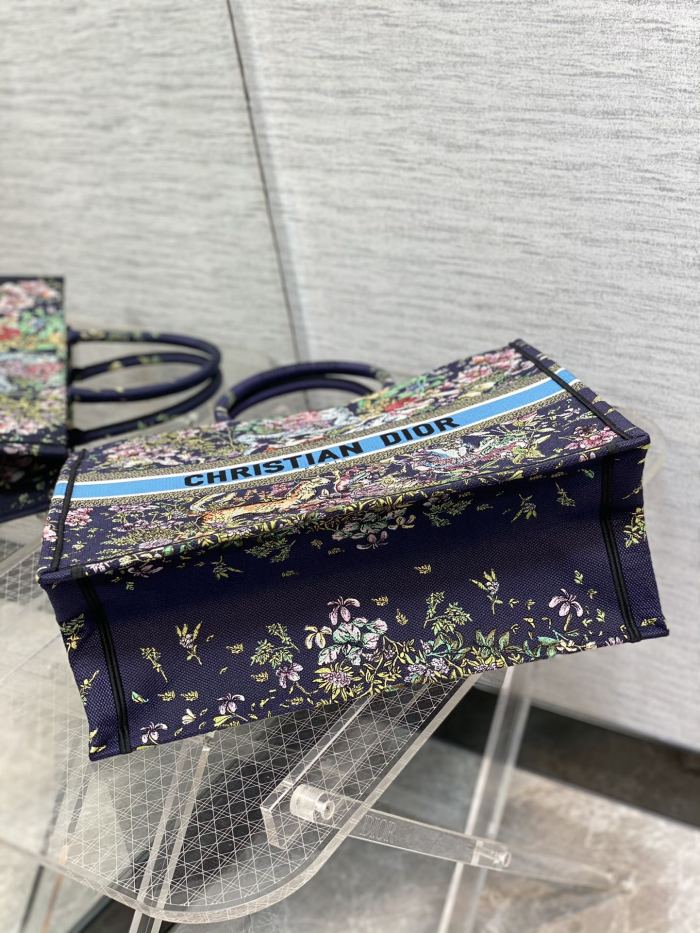 Handbag Dior size 42*18*35 cm