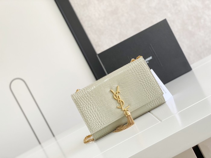 Handbags SAINT LAURENT 354119 size 24×14.5×5.5 cm