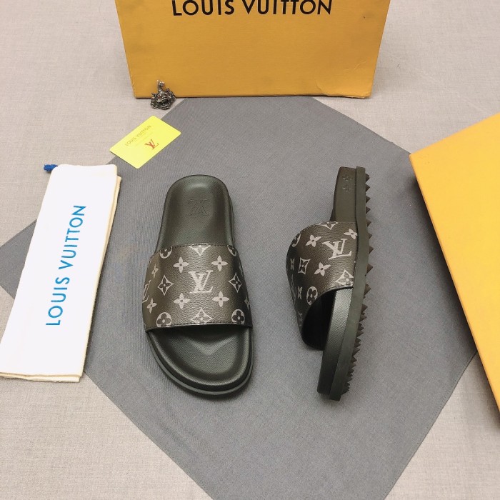 Louis Vuitton Slipper 121