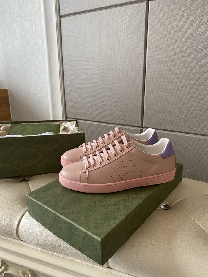 Gucci Women's Ace sneaker with bee sneaker 4