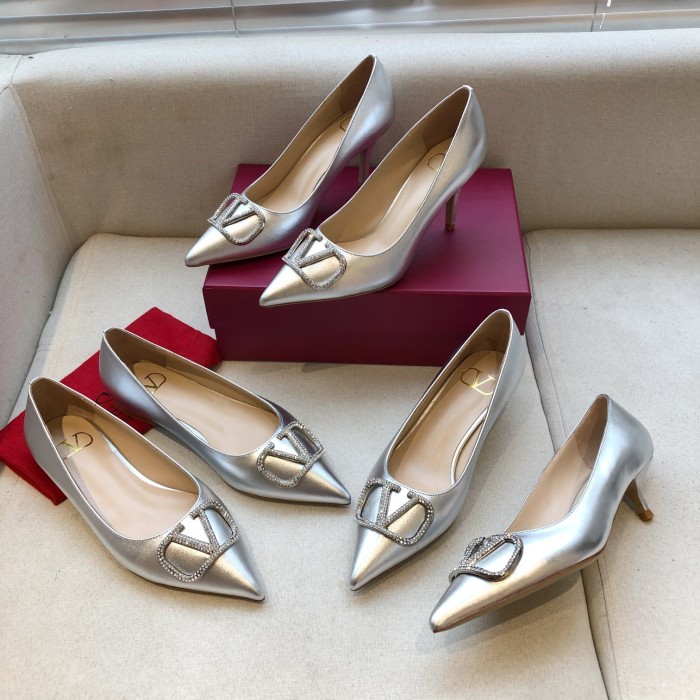 VALENTINO GARAVANI Roman Stud BOOT WOMEN 32