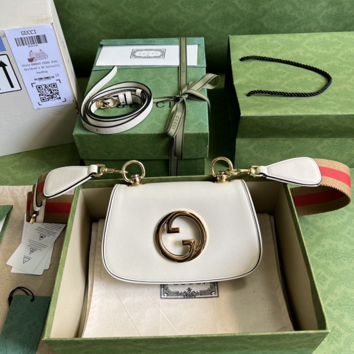 Handbag Gucci 698643 size 22*13*5.5 cm