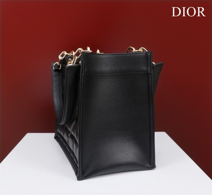 Handbag Dior size 36.5×28×17.5 cm
