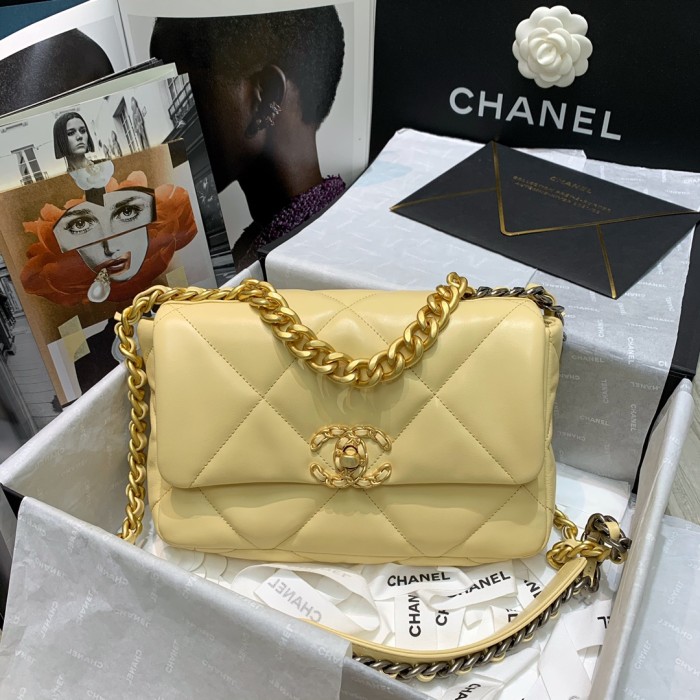 Handbag Chanel AS1160 size 16 26 9 cm