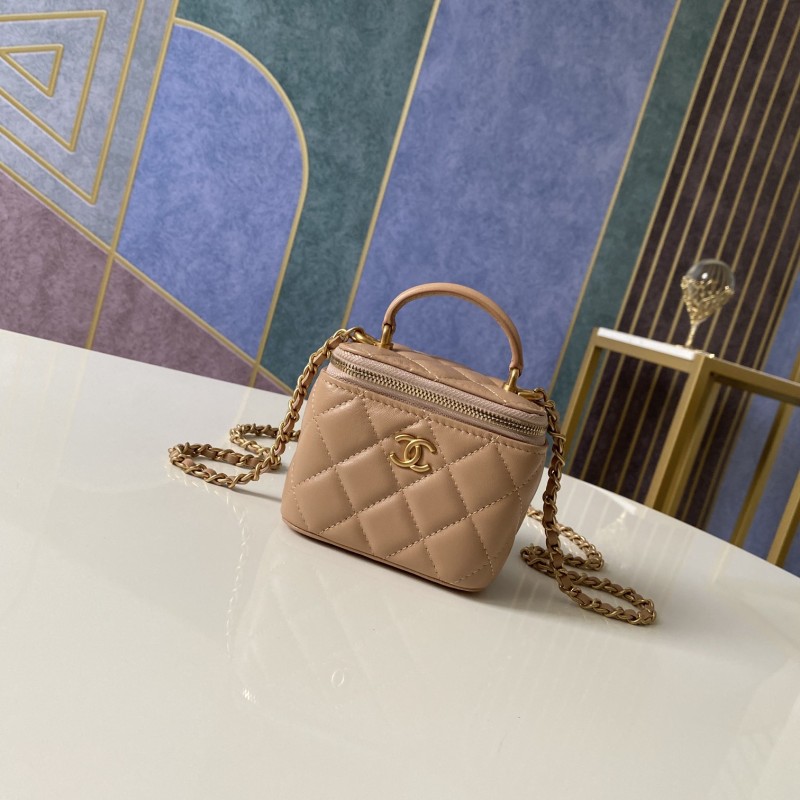 Handbag Chanel 81113 size 10 7 9 cm