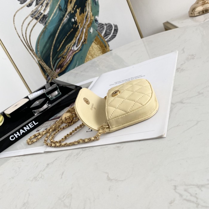 Handbag Chanel 81462 size 9*10.5*2.5 cm