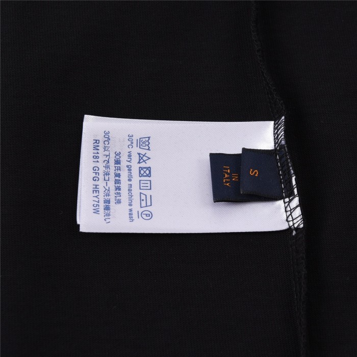 Clothes Louis Vuitton 134