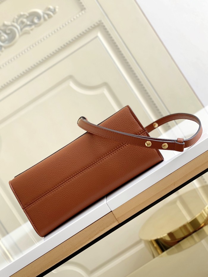 Handbag Louis Vuitton M57093 size 17.0 x 25.0 x 11.0 cm