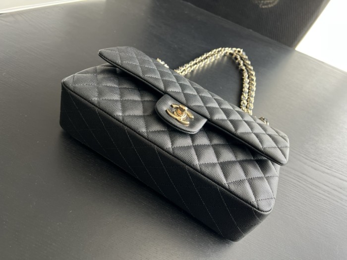 Handbag Chanel size 25 cm