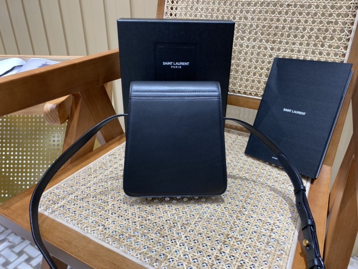 Handbags SAINT LAURENT 668809 size 16×18x6 cm