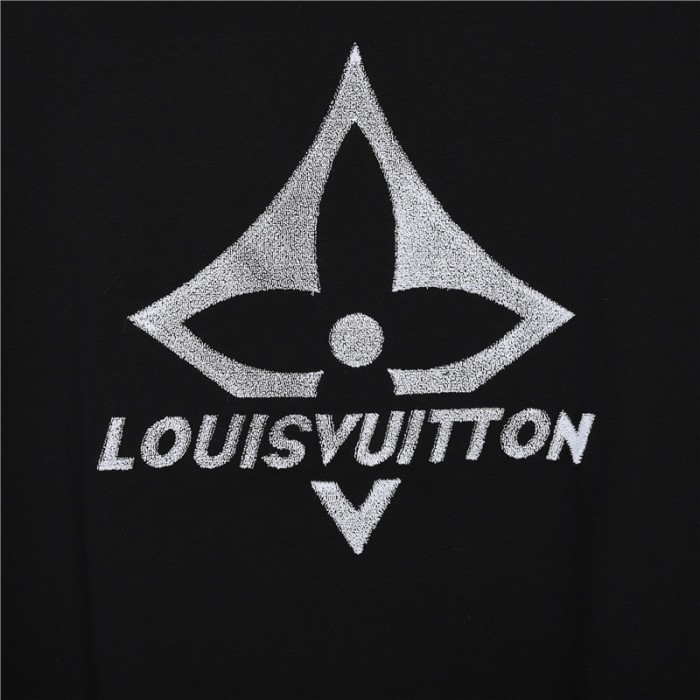 Clothes Louis Vuitton 3