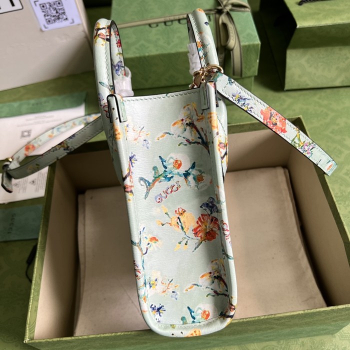 Handbag Gucci 671623 size 16*20*7 cm