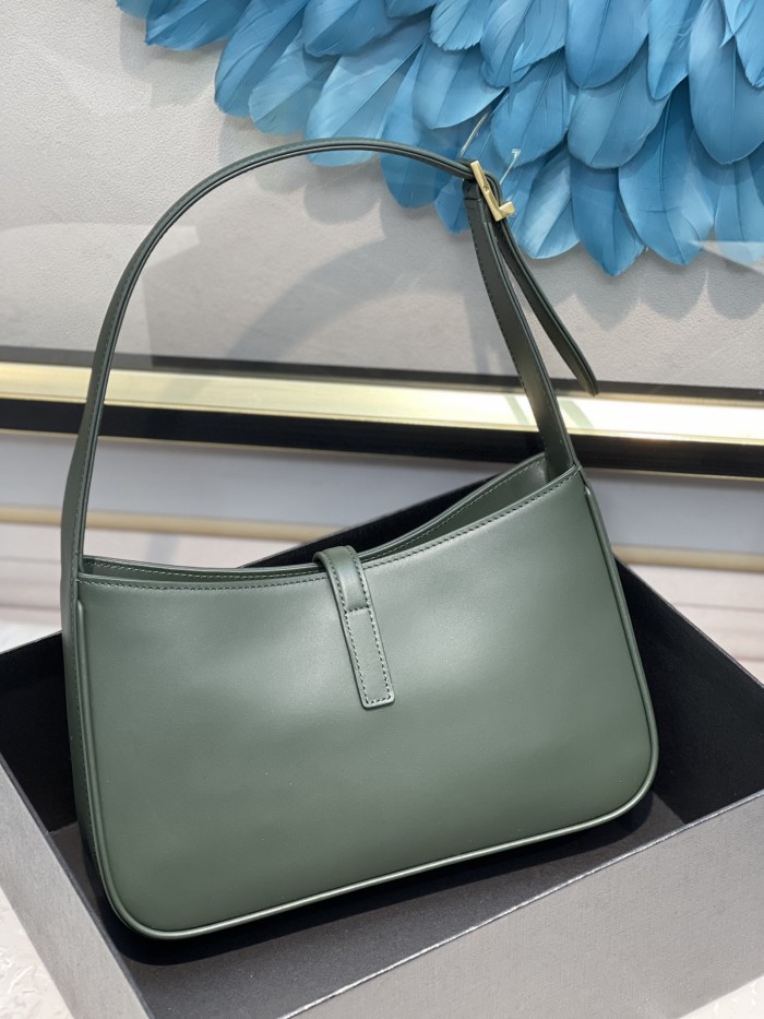 Handbags SAINT LAURENT 657228 size 24.5x16x6 cm