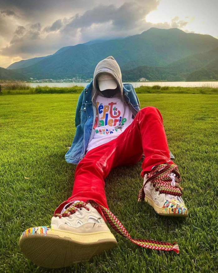 Clothes GALLERY DEPT 8