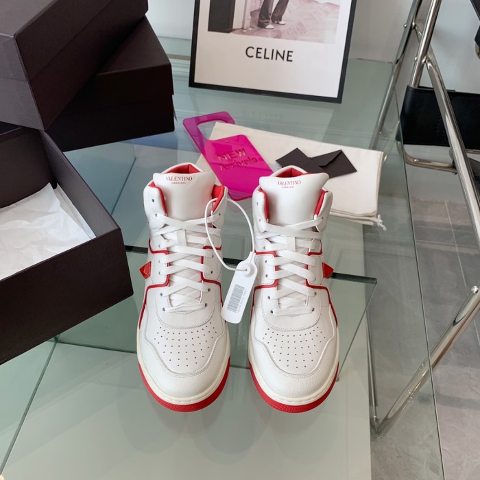 VALENTINO GARAVANI ONE STUD SNEAKER 6