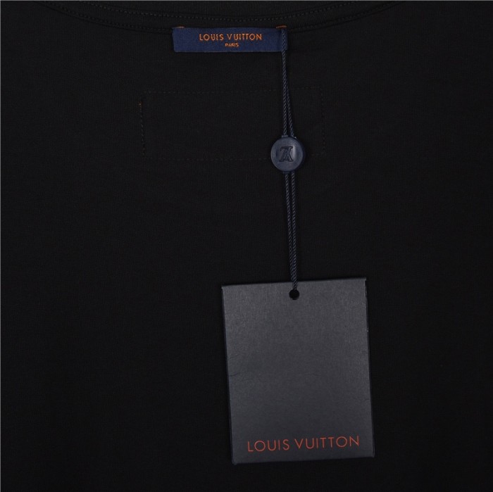 Clothes Louis Vuitton 162