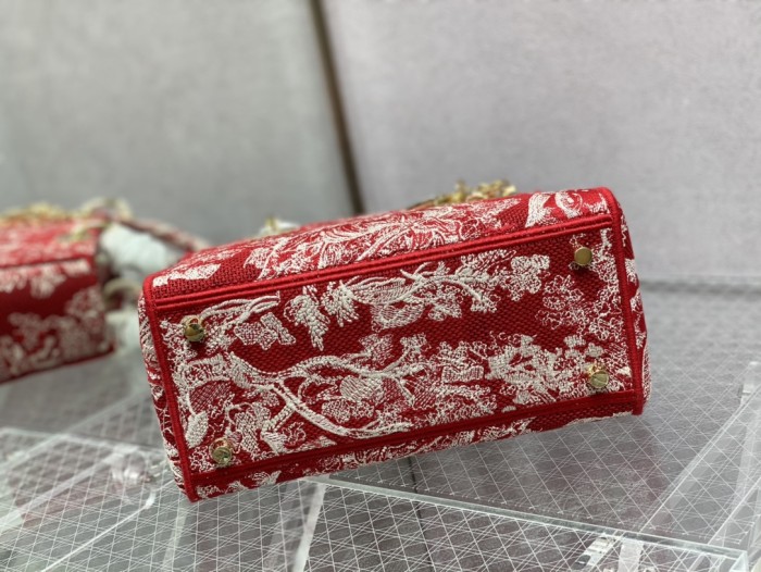 Handbag Dior size 24 cm