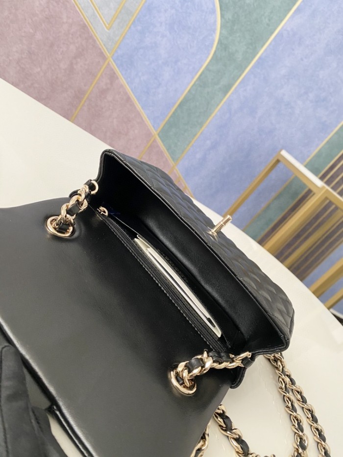 Handbag Chanel AS2326 size 20 cm