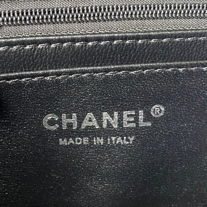 Handbag Chanel size 20 cm