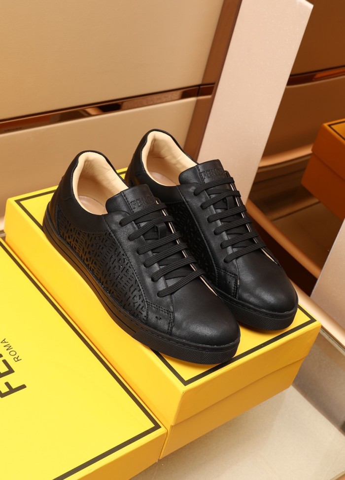 Fendi Low Top Sneakers 11