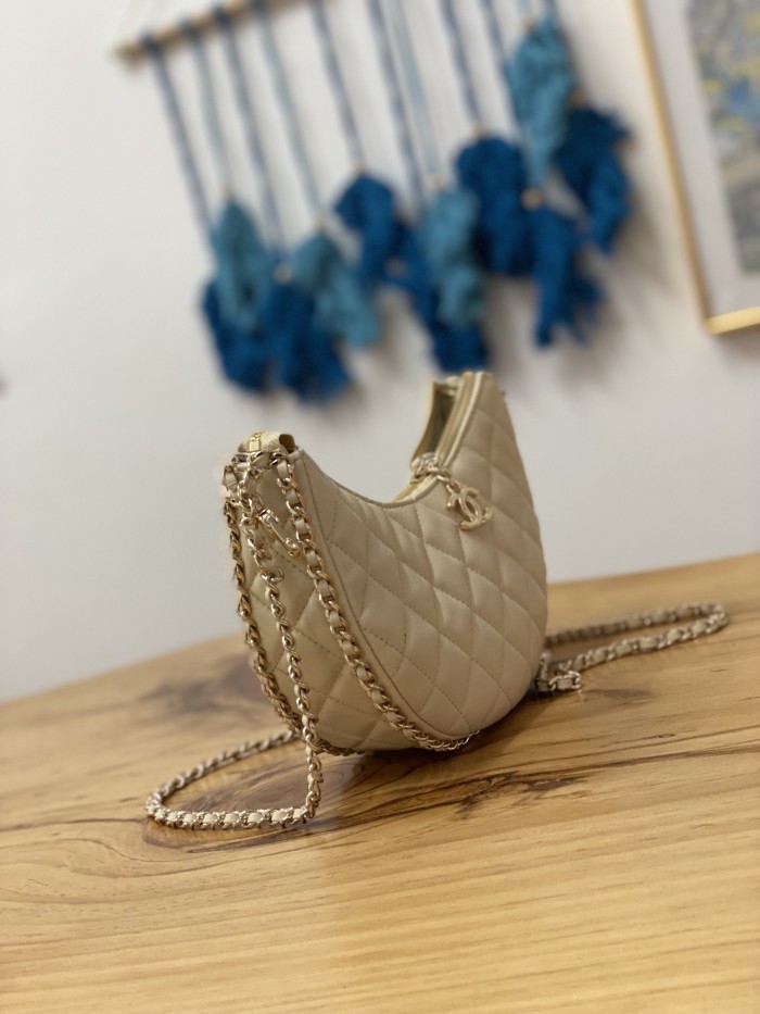 Handbag Chanel AS3917 size 15X20X6 cm