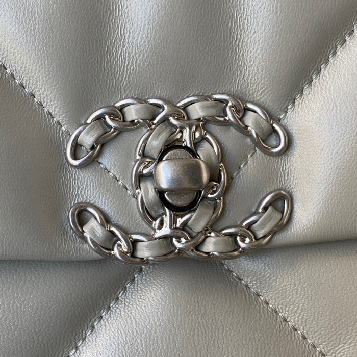 Handbag Chanel size 30 cm
