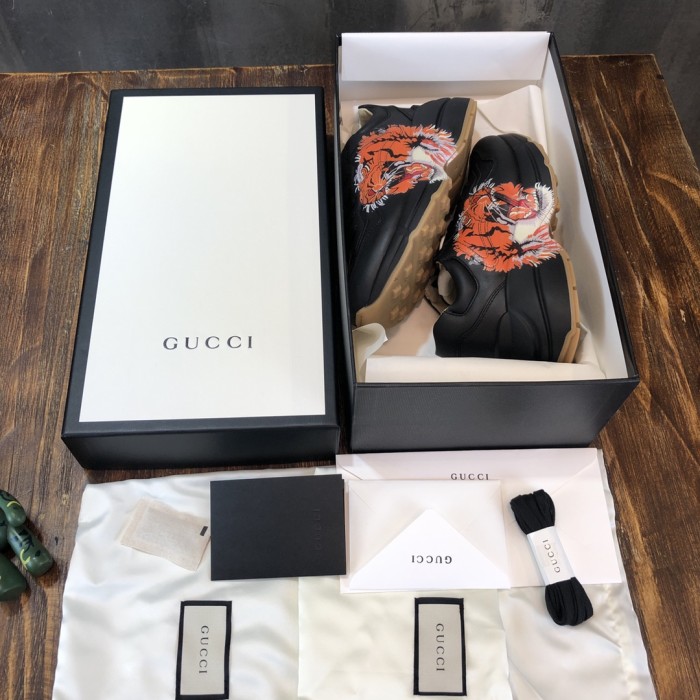 Gucci Rhyton sneaker 54
