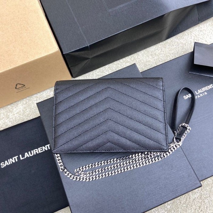 Handbags SAINT LAURENT 393953 size 19*11.5*4 cm