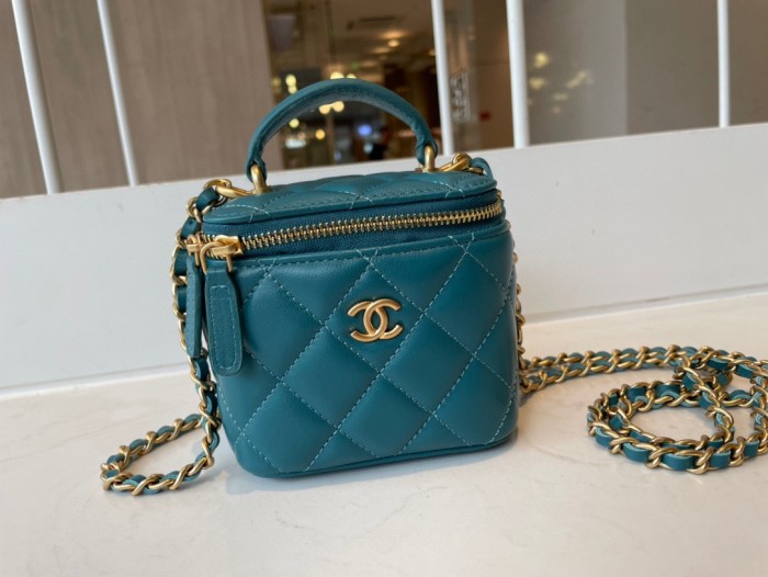 Handbag Chanel AP2198 size 11*8.5*7 cm