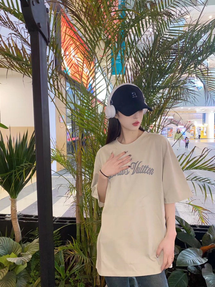 Clothes Louis Vuitton 177