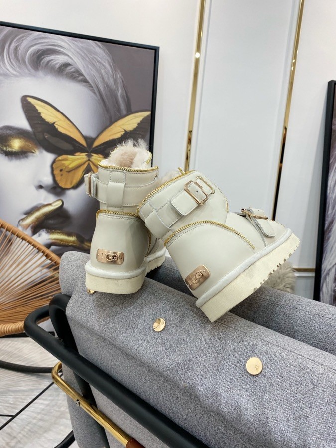 UGG Sneaker 34
