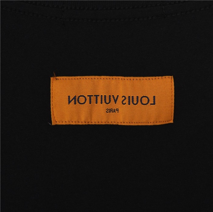 Clothes Louis Vuitton 262