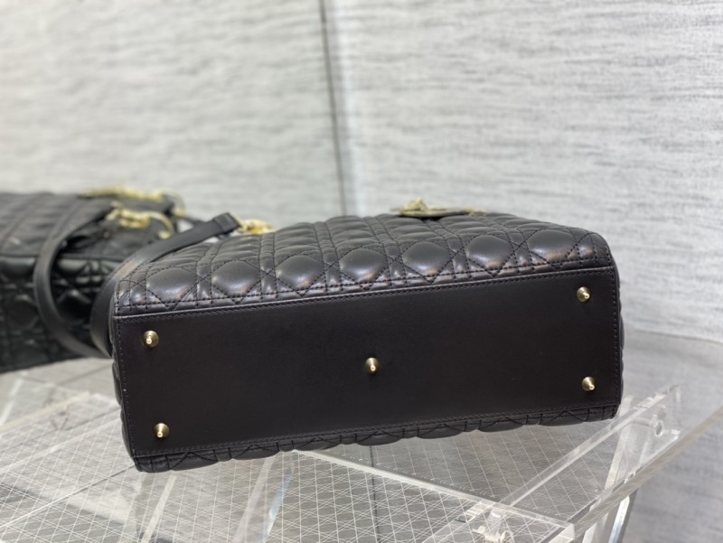 Handbag Dior size 32 cm