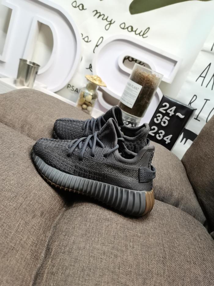 Kids yeezy 350 shoes 1