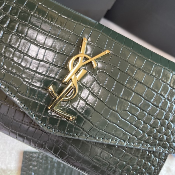 Handbags SAINT LAURENT 607788 size 19x12x4 cm