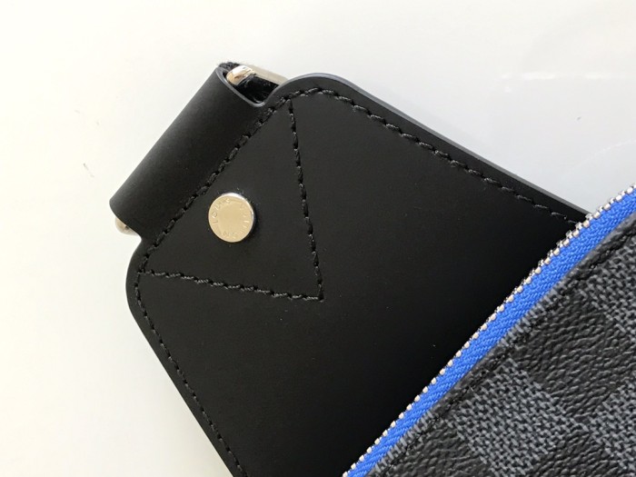 Handbag Louis Vuitton N40008 size 20 x 31 x 10 cm