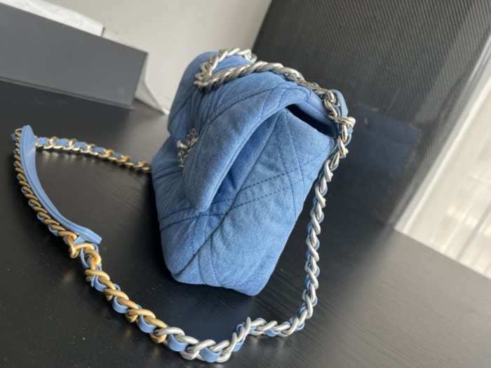 Handbag Chanel size 26 cm