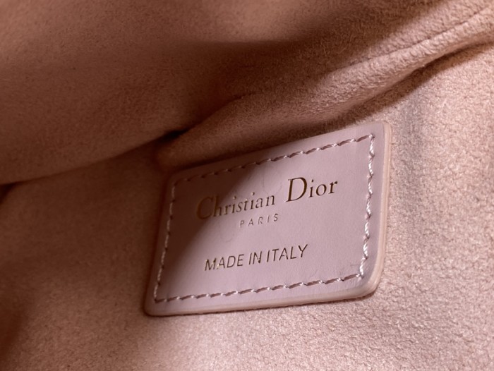 Handbag Dior size 25×16×2.5 cm